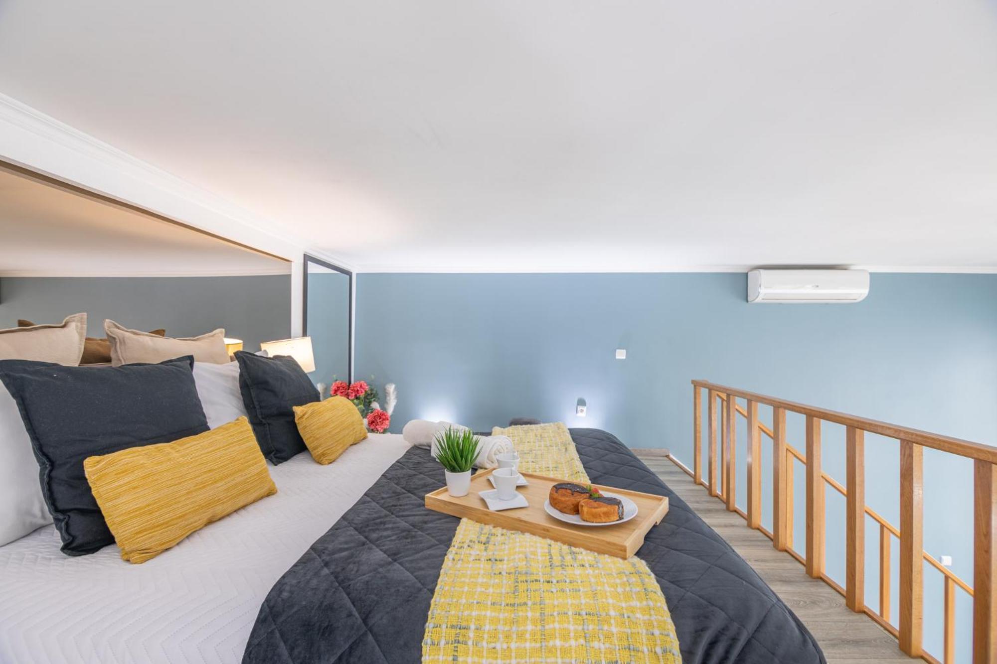 Deluxe Spacious Flats W Mezzanine By Host Wise Apartment Porto Exterior foto