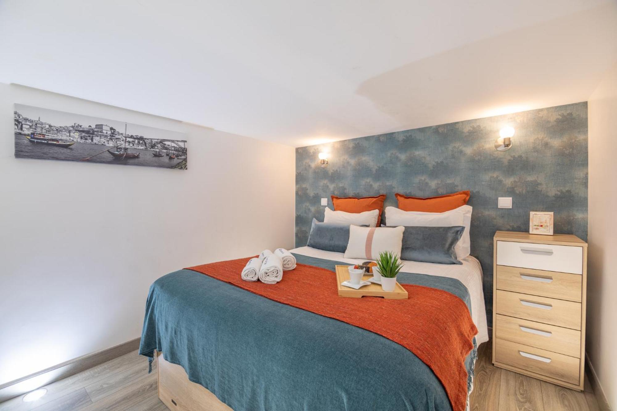 Deluxe Spacious Flats W Mezzanine By Host Wise Apartment Porto Exterior foto