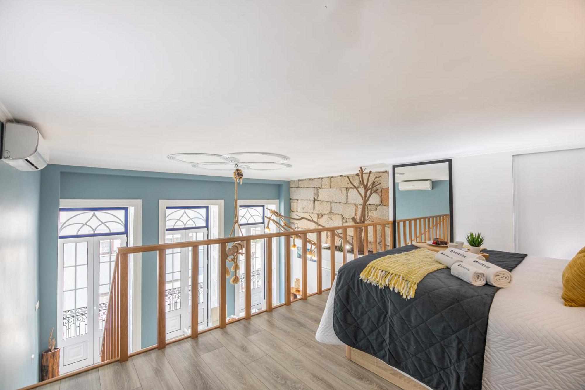 Deluxe Spacious Flats W Mezzanine By Host Wise Apartment Porto Cameră foto